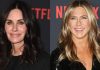 Plane carrying Jennifer Aniston, Courteney Cox makes emergency landing: report